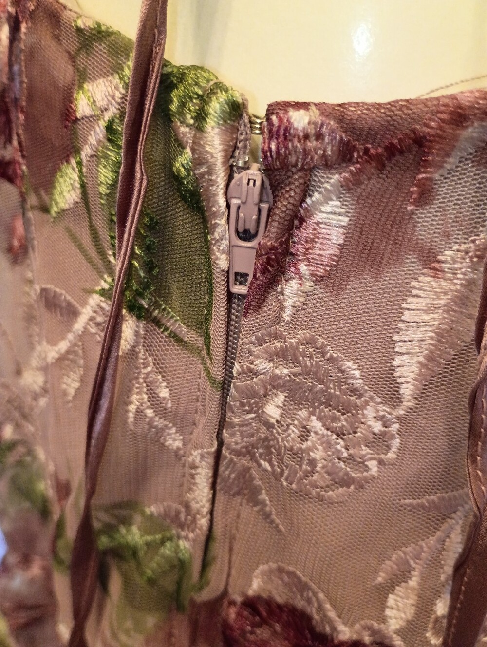 Dusty Rose Floral Maxi Dress with V-Neck and Spaghetti Straps - Picture 7 of 7